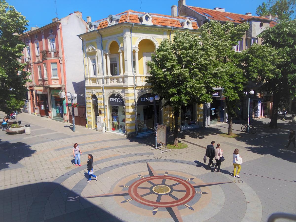 Hostel Compass Burgas by Eksteriør bilde